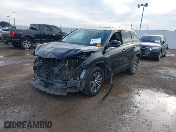 2017 Toyota Highlander XLE with VIN 5TDKZRFH9HS509478, listed as a IAAI auction lot 41448617 with 131,839 mi miles and . Bid and sale history available at DreamBid. Image 15.