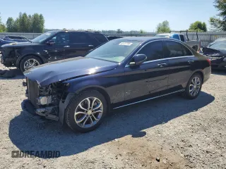 2016 Mercedes-Benz C 300 Luxury z VIN 55SWF4KB8GU145652, wystawiony jako Copart lot #60137295 z przebiegiem 92 495 mil mil oraz Szkoda całkowita • Salvage title. Historia ofert i sprzedaży dostępna na DreamBid. Obrazek 1.
