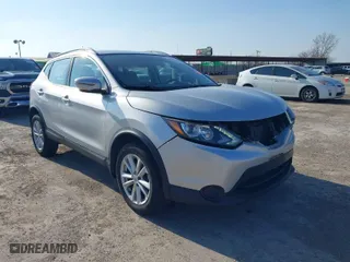2018 Nissan Rogue Sport SV with VIN JN1BJ1CP4JW107378, listed as a IAAI auction lot 41519648 with 88,585 mi miles. Bid and sale history available at carsss.com. Image 1.
