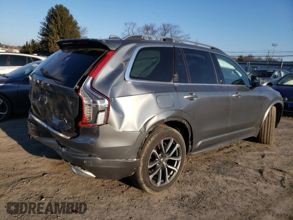 2018 Volvo XC90 Momentum with VIN YV4102XK3J1191879, listed as a Copart auction lot 39257523 with 28,551 mi miles. Bid and sale history available at carsss.com. Image 3.