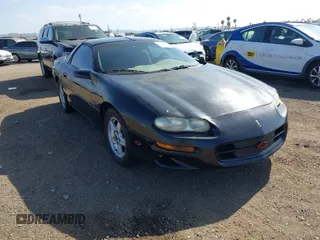1998 Chevrolet Camaro Z28 z VIN 2G1FP22G5W2136779, wystawiony jako IAAI lot #42056647 z przebiegiem 196 919 mil mil oraz . Historia ofert i sprzedaży dostępna na DreamBid. Obrazek 1.