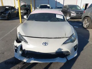 2019 Toyota 86 GT with VIN JF1ZNAE19K8701128, listed as a IAAI auction lot 41133417 with 71,529 mi miles. Bid and sale history available at carsss.com. Image 12.