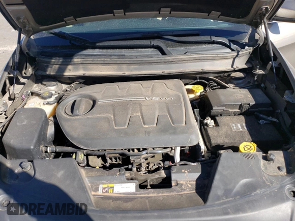 2017 Jeep Cherokee Latitude with VIN 1C4PJMCS0HW631940, listed as a Copart auction lot 76422654 with 58,220 mi miles and Salvage Title. Bid and sale history available at DreamBid. Image 13.