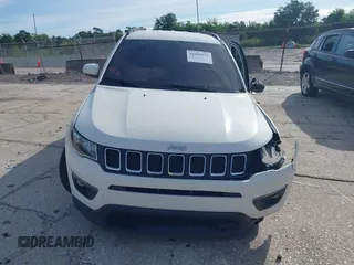 2019 Jeep Compass Altitude with VIN 3C4NJCBB3KT676807, listed as a IAAI auction lot 42595932 with 104,505 mi miles and . Bid and sale history available at DreamBid. Image 11.