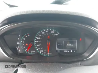 2020 Chevrolet Trax LS z VIN 3GNCJNSBXLL272365, wystawiony jako IAAI lot #40698380 z przebiegiem 39 306 mil mil oraz . Historia ofert i sprzedaży dostępna na DreamBid. Obrazek 7.
