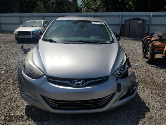 2015 Hyundai Elantra SE with VIN 5NPDH4AE3FH585499, listed as a Copart auction lot 61056805 with 126,452 mi miles and Salvage title. Bid and sale history available at DreamBid. Image 5.