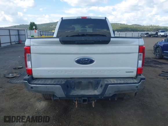 2019 Ford F-250 XL z VIN 1FT7W2B65KED16493, wystawiony jako IAAI lot #42415773 z przebiegiem 143 698 mil mil oraz . Historia ofert i sprzedaży dostępna na DreamBid. Obrazek 17.