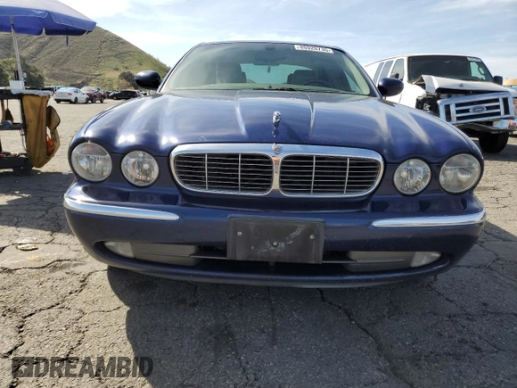2004 Jaguar XJ with VIN SAJWA71C34SG20008, listed as a Copart auction lot 45920735 with 251,063 mi miles and Clean Title. Bid and sale history available at carsss.com. Image 5.
