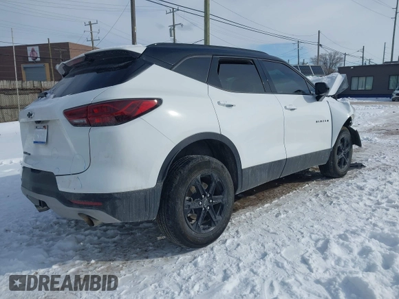 2024 Chevrolet Blazer RS z VIN 3GNKBKRS1RS155981, wystawiony jako IAAI lot #41614035 z przebiegiem 1383 mil mil oraz . Historia ofert i sprzedaży dostępna na DreamBid. Obrazek 4.