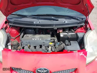 2009 Toyota Yaris with VIN JTDJT903295224512, listed as a IAAI auction lot 42088967 with 165,918 mi miles. Bid and sale history available at carsss.com. Image 10.