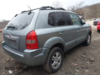 2006 Hyundai Tucson GLS with VIN KM8JN12D76U377059, listed as a IAAI auction lot 41953904 with 92,213 mi miles. Bid and sale history available at carsss.com. Image 4.