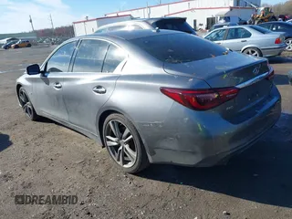 2019 Infiniti Q50 Luxe z VIN JN1EV7AR2KM590794, wystawiony jako IAAI lot #40841640 z przebiegiem 68 720 mil mil oraz . Historia ofert i sprzedaży dostępna na DreamBid. Obrazek 3.