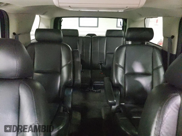 2010 GMC Yukon Denali z VIN 1GKUKEEF9AR207610, wystawiony jako Copart lot #73470924 z przebiegiem 230 139 mil mil oraz Szkoda całkowita • Salvage title. Historia ofert i sprzedaży dostępna na DreamBid. Obrazek 10.