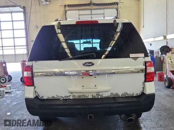 2015 Ford Expedition XL with VIN 1FMJU1GT0FEF29373, listed as a IAAI auction lot 42786317 with 139,186 mi miles and . Bid and sale history available at DreamBid. Image 12.