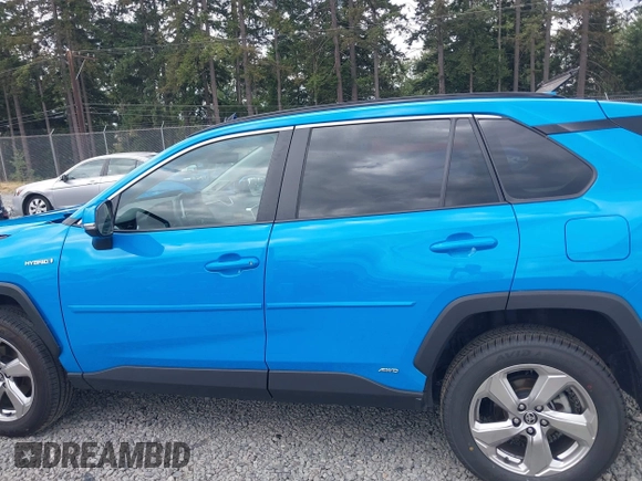2021 Toyota RAV4 Hybrid LE with VIN 4T3B6RFV6MU048392, listed as a IAAI auction lot 42549120 with 61,661 mi miles and . Bid and sale history available at DreamBid. Image 14.