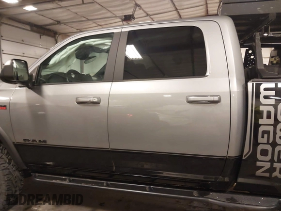 2020 Ram 2500 Power Wagon with VIN 3C6TR5EJ9LG163156, listed as a IAAI auction lot 40783332 with 27,950 mi miles. Bid and sale history available at carsss.com. Image 15.