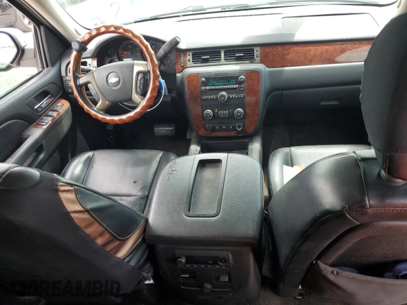 2013 Chevrolet Avalanche LS with VIN 3GNMCEE03DG335700, listed as a Copart auction lot 59901435 with 185,250 mi miles and Salvage title. Bid and sale history available at DreamBid. Image 8.