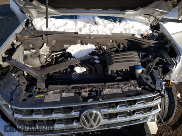 2019 Volkswagen Atlas SEL Premium with VIN 1V2NR2CAXKC582684, listed as a Copart auction lot 83217524 with 127,821 mi miles and Salvage title. Bid and sale history available at DreamBid. Image 14.