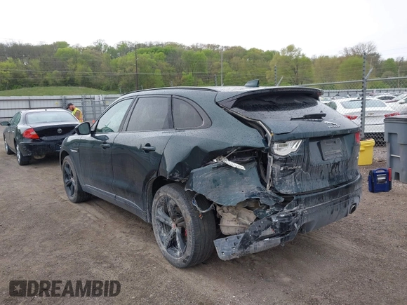 2017 Jaguar F-Pace S z VIN SADCM2BV3HA056899, wystawiony jako IAAI lot #42184028 z przebiegiem 99 687 mil mil oraz . Historia ofert i sprzedaży dostępna na DreamBid. Obrazek 3.