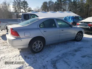 2008 Volvo S60 2.5T with VIN YV1RH592382670816, listed as a Copart auction lot 89077025 with 147,401 mi miles and Clean Title. Bid and sale history available at carsss.com. Image 3.