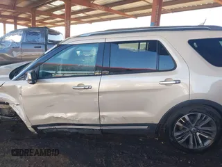 2018 Ford Explorer Platinum with VIN 1FM5K8HTXJGA36148, listed as a IAAI auction lot 41633231 with 82,383 mi miles and . Bid and sale history available at carsss.com. Image 13.