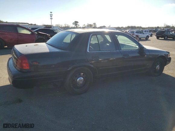 2007 Ford Police Interceptor with VIN 2FAHP71W87X154418, listed as a Copart auction lot 88127575 with 90,190 mi miles and Non Repairable. Bid and sale history available at carsss.com. Image 3.
