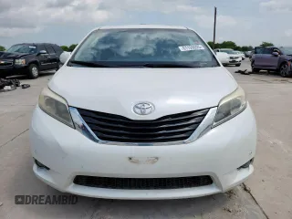 2015 Toyota Sienna XLE with VIN 5TDYK3DC4FS617099, listed as a Copart auction lot 61128025 with 114,508 mi miles and Salvage title. Bid and sale history available at DreamBid. Image 5.