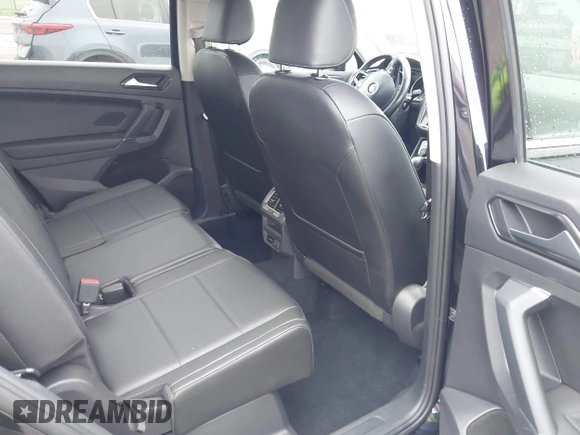 2018 Volkswagen Tiguan SEL with VIN 3VV3B7AXXJM090706, listed as a IAAI auction lot 42216046 with 147,249 mi miles and . Bid and sale history available at DreamBid. Image 8.
