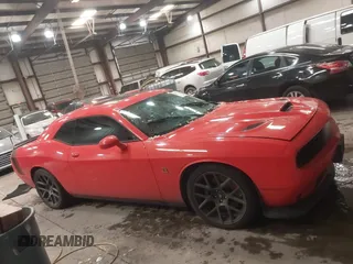 2019 Dodge Challenger R/T Scat Pack z VIN 2C3CDZFJ3KH626859, wystawiony jako IAAI lot #41558014 z przebiegiem 75 693 mil mil oraz . Historia ofert i sprzedaży dostępna na DreamBid. Obrazek 13.