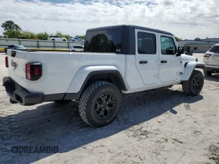 2022 Jeep Gladiator Texas Trail with VIN 1C6HJTAG6NL100369, listed as a Copart auction lot 49114495 with 37,626 mi miles and Salvage title. Bid and sale history available at DreamBid. Image 3.