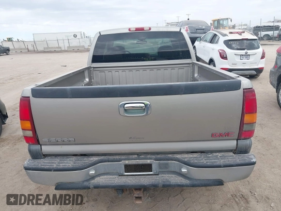 2000 GMC Sierra 1500 SLE with VIN 2GTEK19T1Y1262516, listed as a IAAI auction lot 41879799 with 179,604 mi miles and . Bid and sale history available at DreamBid. Image 16.