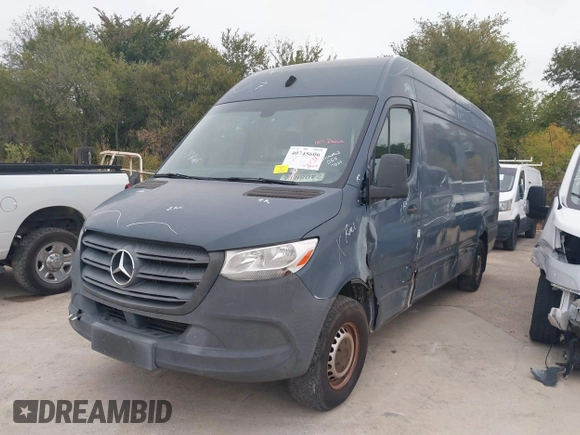 2019 Mercedes-Benz Sprinter Cargo z VIN WD4PF1CD9KP127024, wystawiony jako IAAI lot #40745606 z przebiegiem 127 630 mil mil oraz . Historia ofert i sprzedaży dostępna na DreamBid. Obrazek 17.