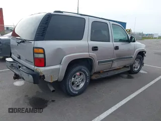 2004 Chevrolet Tahoe Special Service with VIN 1GNEK13V14J221157, listed as a IAAI auction lot 41932600 with 205,296 mi miles. Bid and sale history available at carsss.com. Image 4.