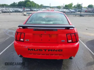 2002 Ford Mustang GT Deluxe z VIN 1FAFP42X32F161388, wystawiony jako IAAI lot #42271266 z przebiegiem 140 821 mil mil oraz . Historia ofert i sprzedaży dostępna na DreamBid. Obrazek 16.