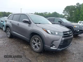 2019 Toyota Highlander LE with VIN 5TDBZRFH5KS736089, listed as a IAAI auction lot 42347214 with 73,285 mi miles and . Bid and sale history available at DreamBid. Image 1.