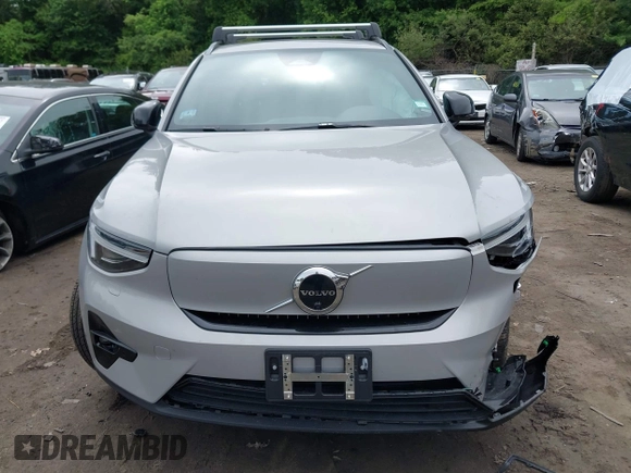 2023 Volvo XC40 Ultimate with VIN YV4ED3UM1P2058851, listed as a IAAI auction lot 42525409 with 11,626 mi miles and . Bid and sale history available at DreamBid. Image 12.