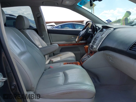 2005 Lexus RX 330 z VIN 2T2GA31U85C031830, wystawiony jako IAAI lot #42773281 z przebiegiem 188 859 mil mil oraz . Historia ofert i sprzedaży dostępna na DreamBid. Obrazek 5.