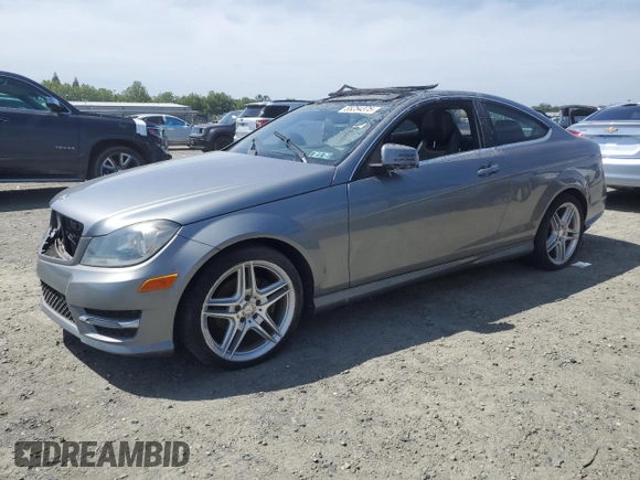 2013 Mercedes-Benz C 250 с VIN WDDGJ4HB5DG072422, выставлен на аукционе Copart как лот 55254375 с пробегом 47 063 миль миль и Чистый • Clean title. История ставок и продаж доступна на DreamBid. Изображение 1.