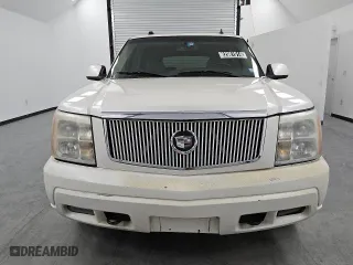 2005 Cadillac Escalade with VIN 1GYEC63N05R234286, listed as a Copart auction lot 82981914 with 229,676 mi miles and Clean Title. Bid and sale history available at carsss.com. Image 5.