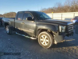 2013 GMC Sierra 1500 SLE z VIN 1GTR1VE01DZ201398, wystawiony jako Copart lot #88849105 z przebiegiem 82 312 mil mil oraz Szkoda całkowita • Salvage title. Historia ofert i sprzedaży dostępna na DreamBid. Obrazek 4.