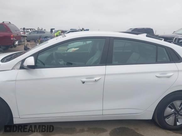 2022 Hyundai Ioniq Blue with VIN KMHC65LC7NU280672, listed as a IAAI auction lot 42432826 with 11,486 mi miles and . Bid and sale history available at DreamBid. Image 15.