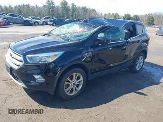 2019 Ford Escape SE z VIN 1FMCU9GD9KUA66049, wystawiony jako IAAI lot #41901054 z przebiegiem 35 545 mil mil oraz . Historia ofert i sprzedaży dostępna na DreamBid. Obrazek 20.