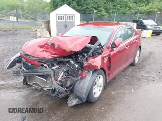 2011 Kia Optima LX z VIN KNAGM4A75B5168564, wystawiony jako IAAI lot #42301373 z przebiegiem Nie podano mil oraz . Historia ofert i sprzedaży dostępna na DreamBid. Obrazek 6.