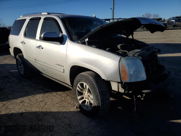 2011 GMC Yukon Denali with VIN 1GKS2EEF4BR191857, listed as a Copart auction lot 42628115 with 231,568 mi miles and Clean Title. Bid and sale history available at carsss.com. Image 4.