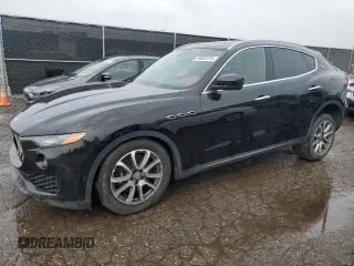 2017 Maserati Levante S z VIN ZN661YUA5HX212550, wystawiony jako Copart lot #59932315 z przebiegiem 47 713 mil mil oraz Czysty tytuł • Clean title. Historia ofert i sprzedaży dostępna na DreamBid. Obrazek 1.