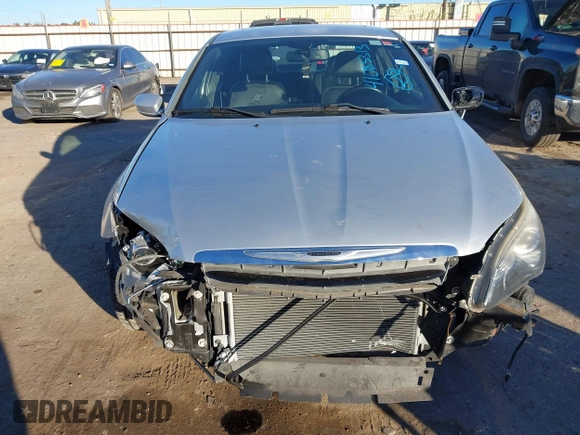 2012 Chrysler 200 S with VIN 1C3CCBHGXCN188538, listed as a IAAI auction lot 41085313 with 107,002 mi miles and . Bid and sale history available at DreamBid. Image 11.
