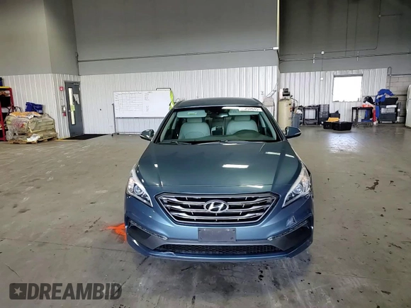 2015 Hyundai Sonata Sport with VIN 5NPE34AF7FH047528, listed as a Copart auction lot 54252645 with 58,703 mi miles and Salvage title. Bid and sale history available at DreamBid. Image 13.