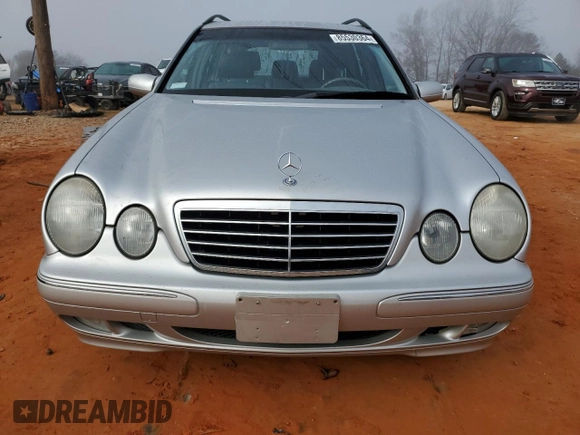 2001 Mercedes-Benz E-Class AWD with VIN WDBJH82J81X048600, listed as a Copart auction lot 85530364 with 172,950 mi miles and Salvage Title. Bid and sale history available at carsss.com. Image 5.