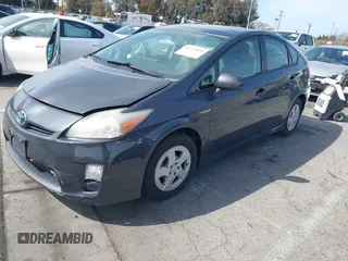 2010 Toyota Prius II with VIN JTDKN3DU1A0241365, listed as a IAAI auction lot 41923074 with 184,308 mi miles. Bid and sale history available at carsss.com. Image 2.