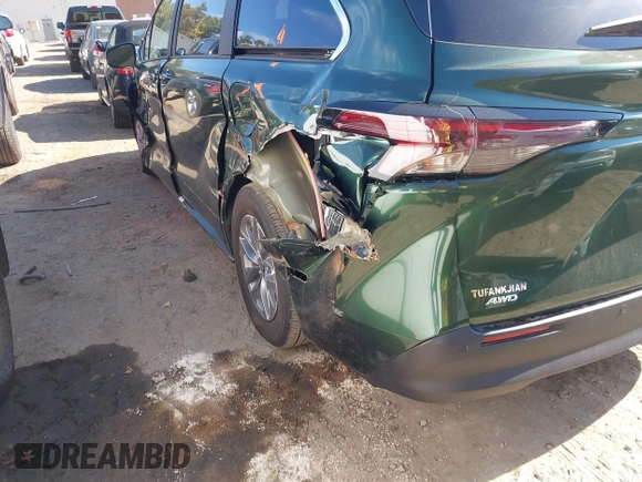 2024 Toyota Sienna XLE with VIN 5TDJSKFC2RS147426, listed as a IAAI auction lot 40587895 with 2,143 mi miles and . Bid and sale history available at DreamBid. Image 19.
